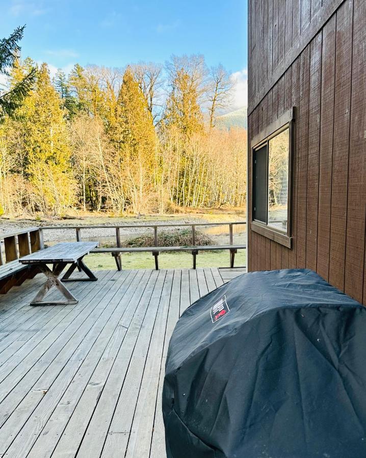 Waterfront Cabin At White Pass And Mount Rainier National Park パックウッド エクステリア 写真